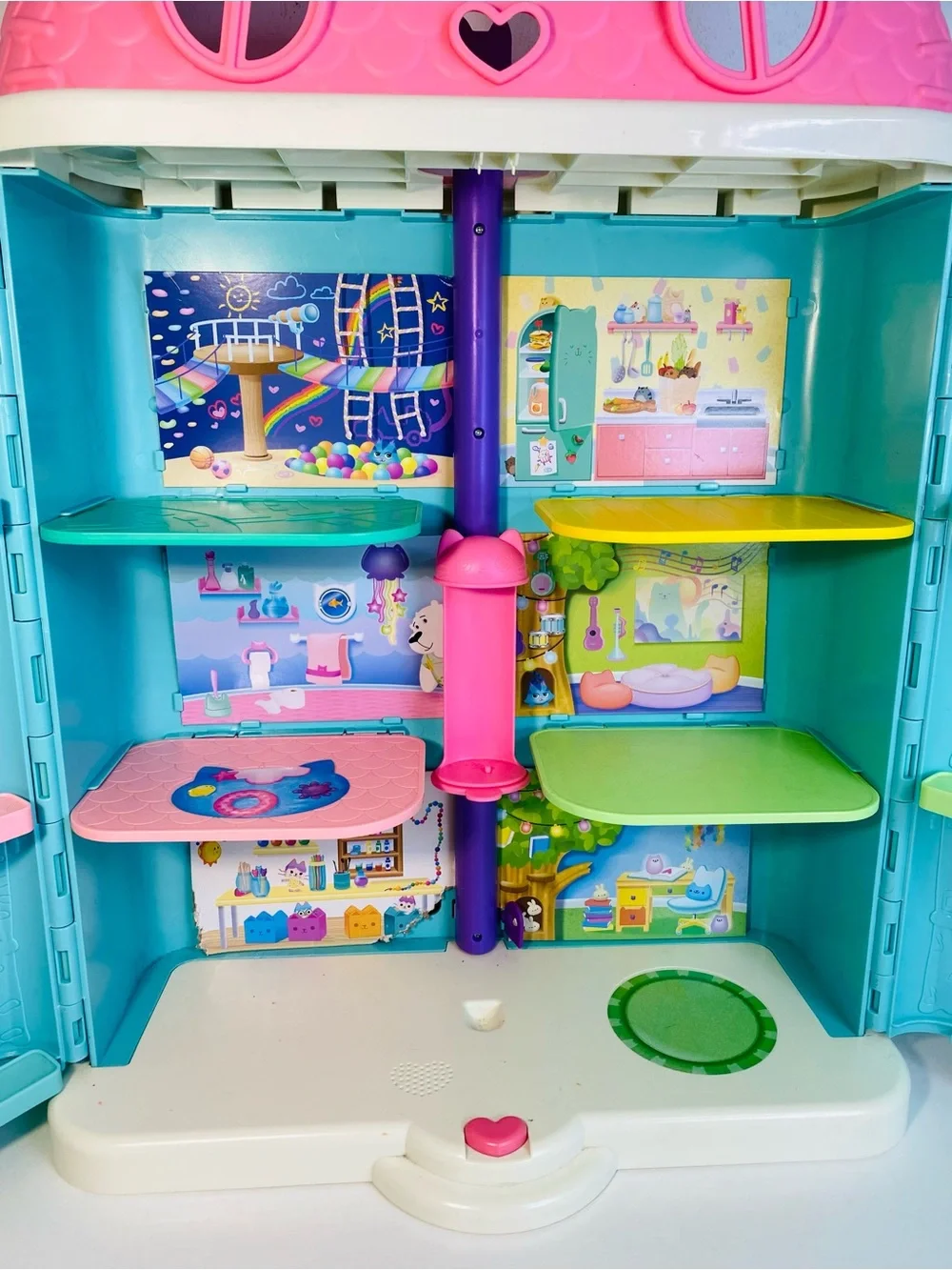 Gabby doll house